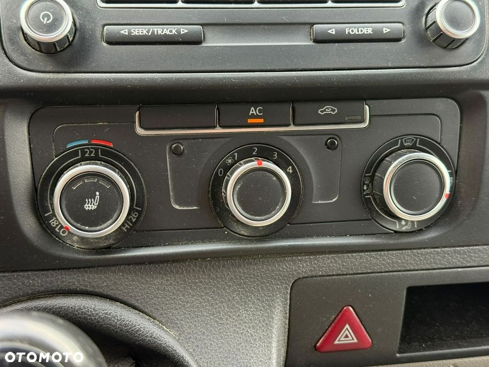 Volkswagen Transporter - 14