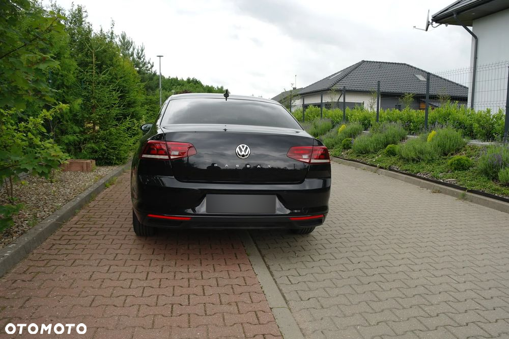 Volkswagen Passat 2.0 TDI EVO Business DSG - 16