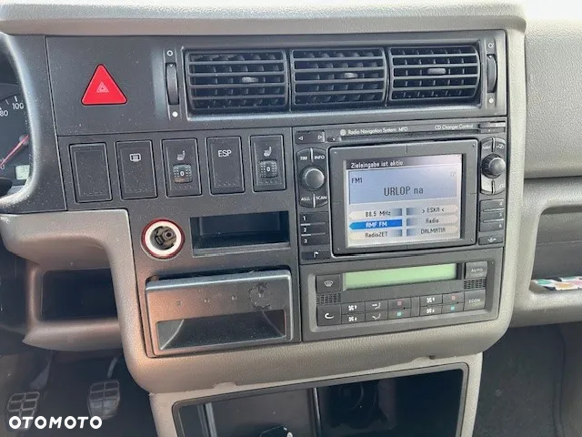Volkswagen Multivan - 11