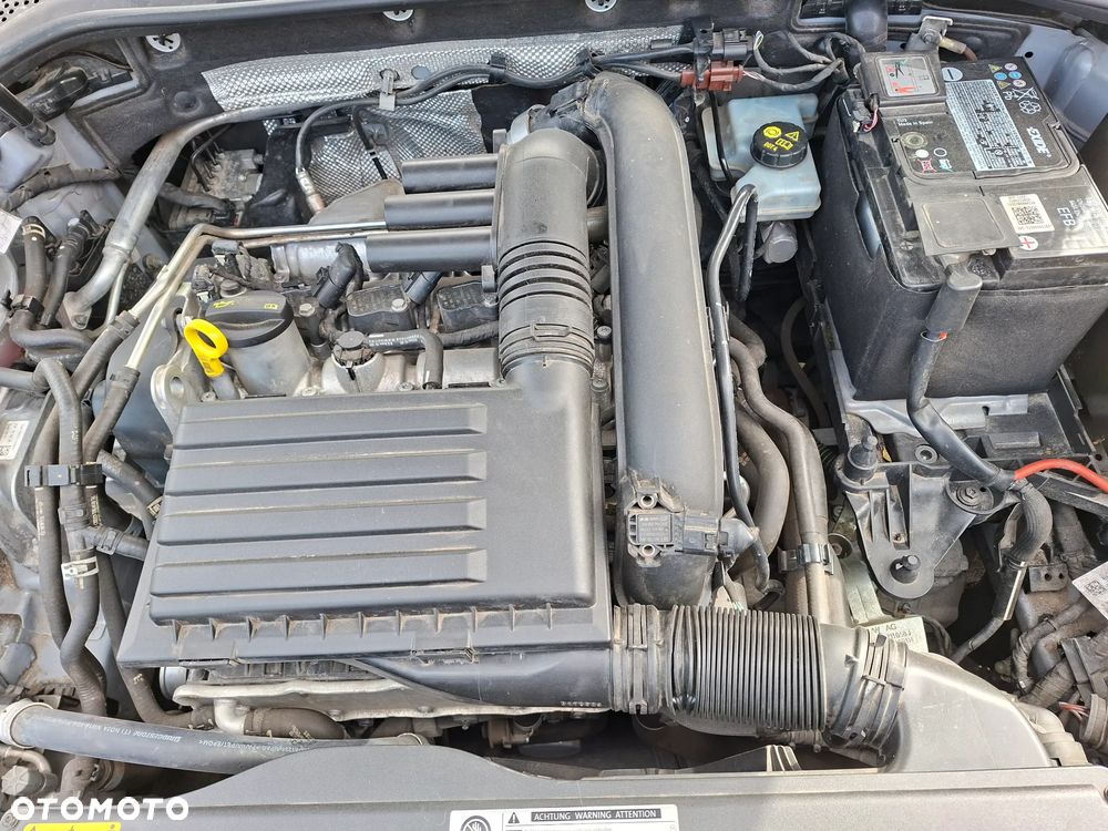 Volkswagen Golf 1.4 TSI BMT Comfortline - 6