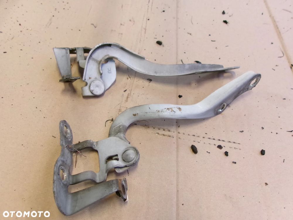 ZAWIAS ZAWIASY MASKI TOYOTA YARIS II 05-11 - 1