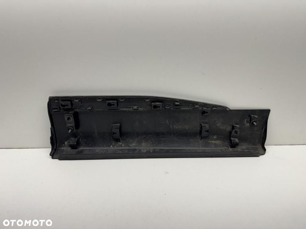 Tylna prawa listwa drzwi  Peugeot 2008 II lift  9837637280 - 2