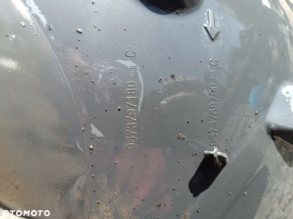 NADKOLE PRAWY PRZÓD PRZEDNIE PEUGEOT 208 - 8