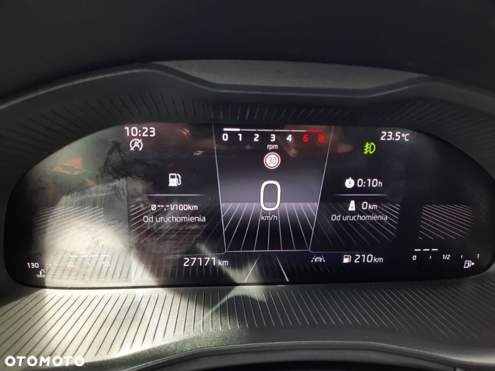 Skoda Kamiq 1.0 TSI Drive - 28
