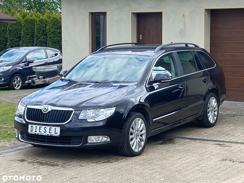 Skoda Superb 2.0 TDI DSG Exclusive - 8