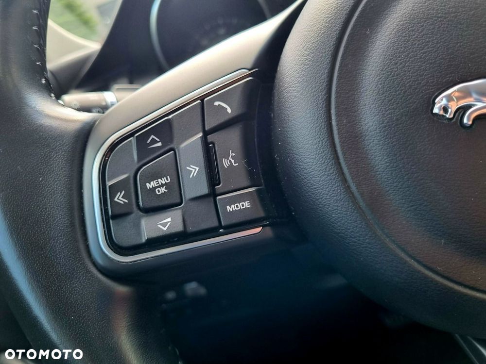 Jaguar E-Pace D180 AWD S - 18