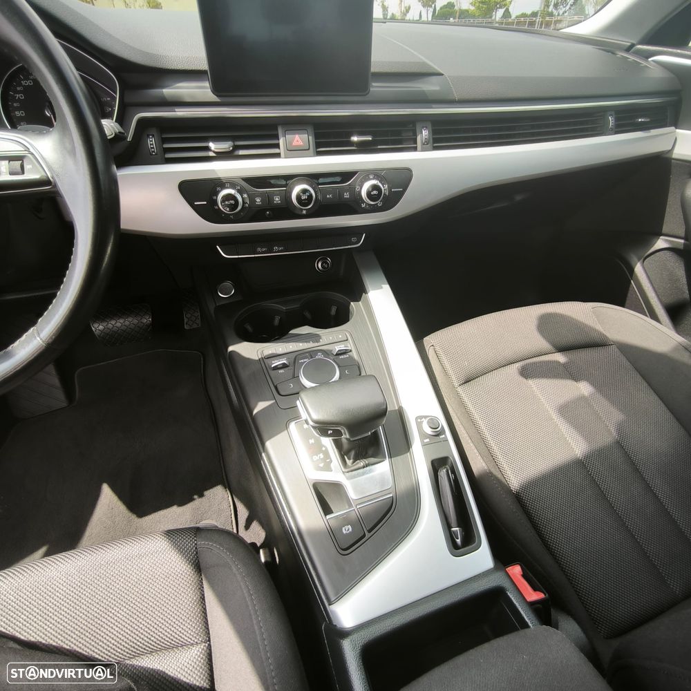 Audi A4 Avant 2.0 TDI S tronic - 13