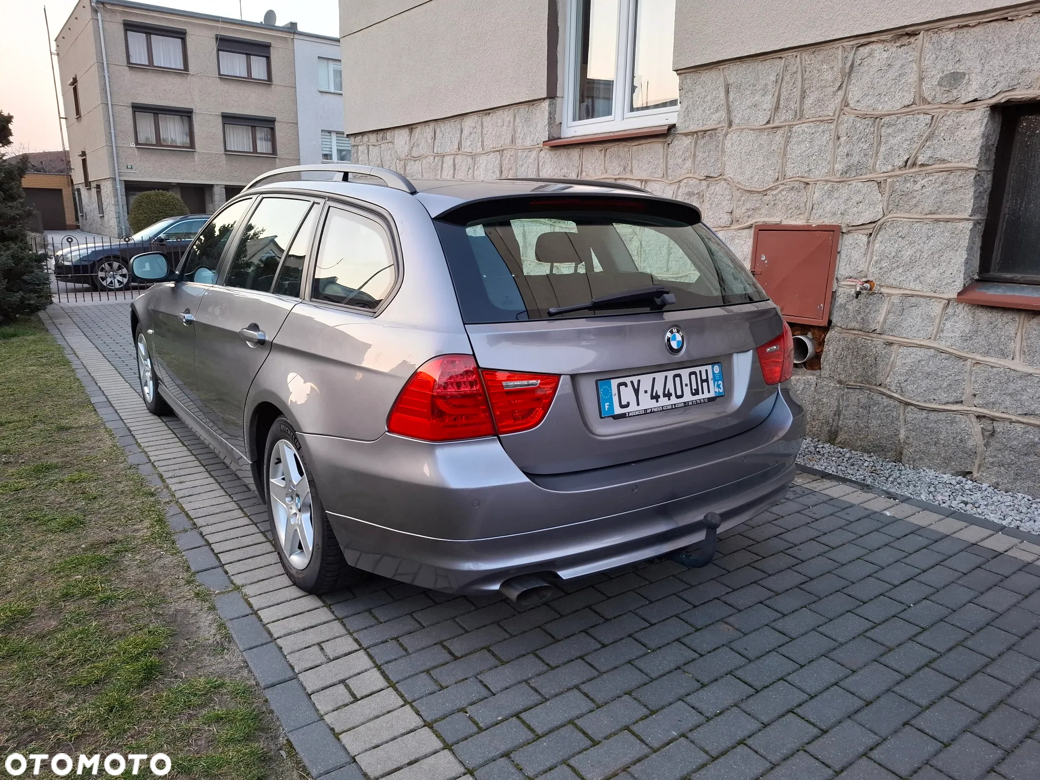BMW Seria 3 318d DPF Touring - 5