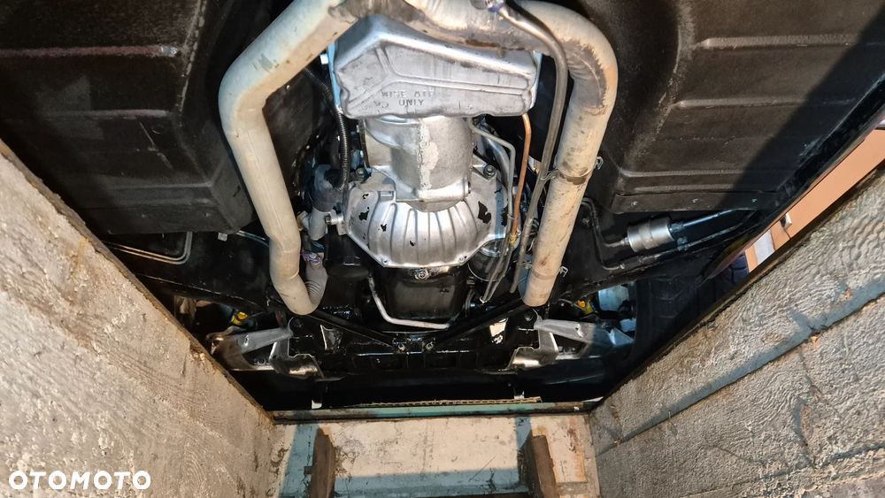 Chevrolet Corvette - 12