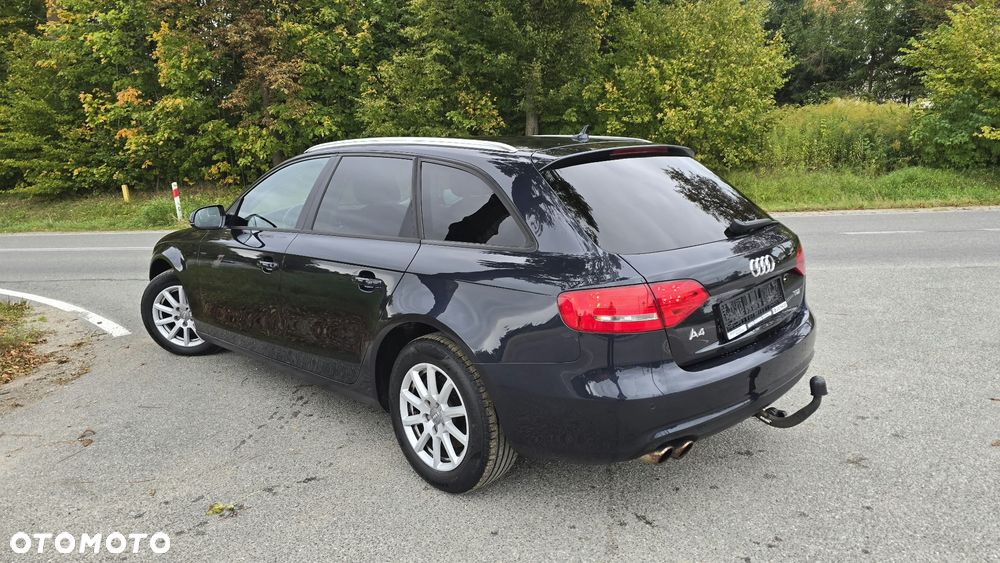 Audi A4 Avant - 16