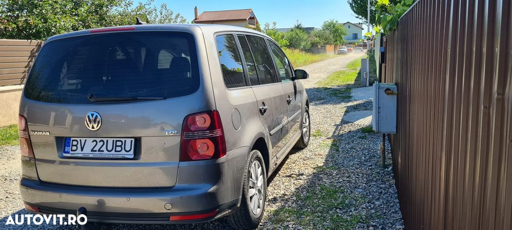 Volkswagen Touran 1.9 TDI DPF Conceptline - 4