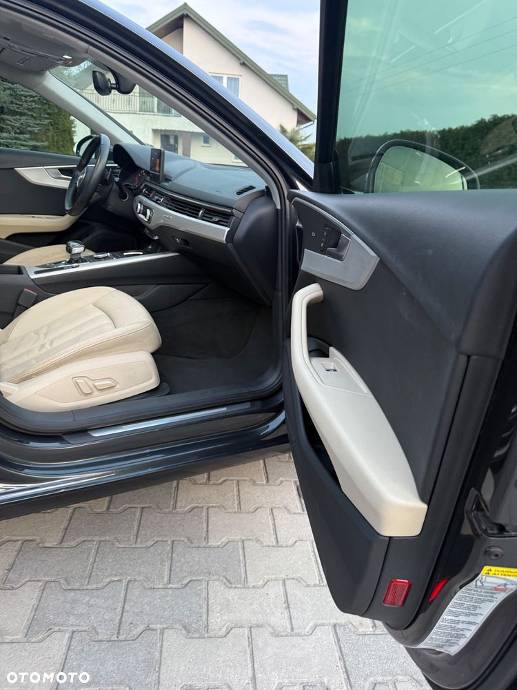 Audi A4 Limousine - 30