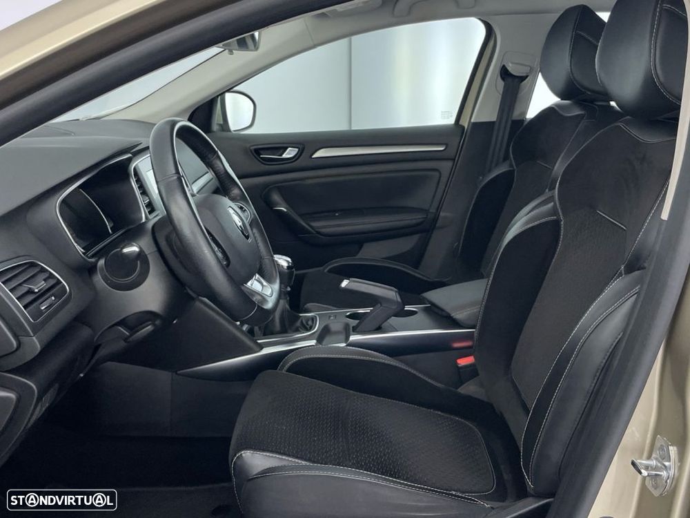 Renault Mégane 1.5 dCi Intens - 11