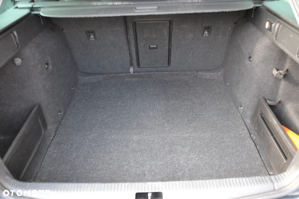 Toyota Auris 1.6 VVT-i Multimode Sol - 13