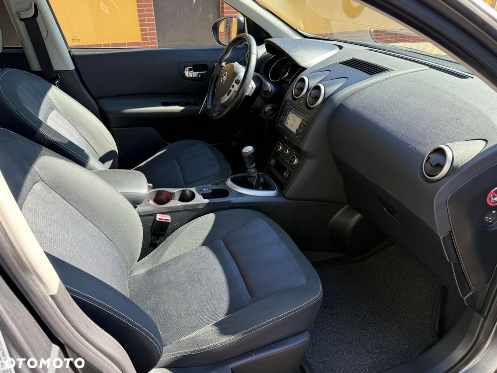 Nissan Qashqai+2 - 14