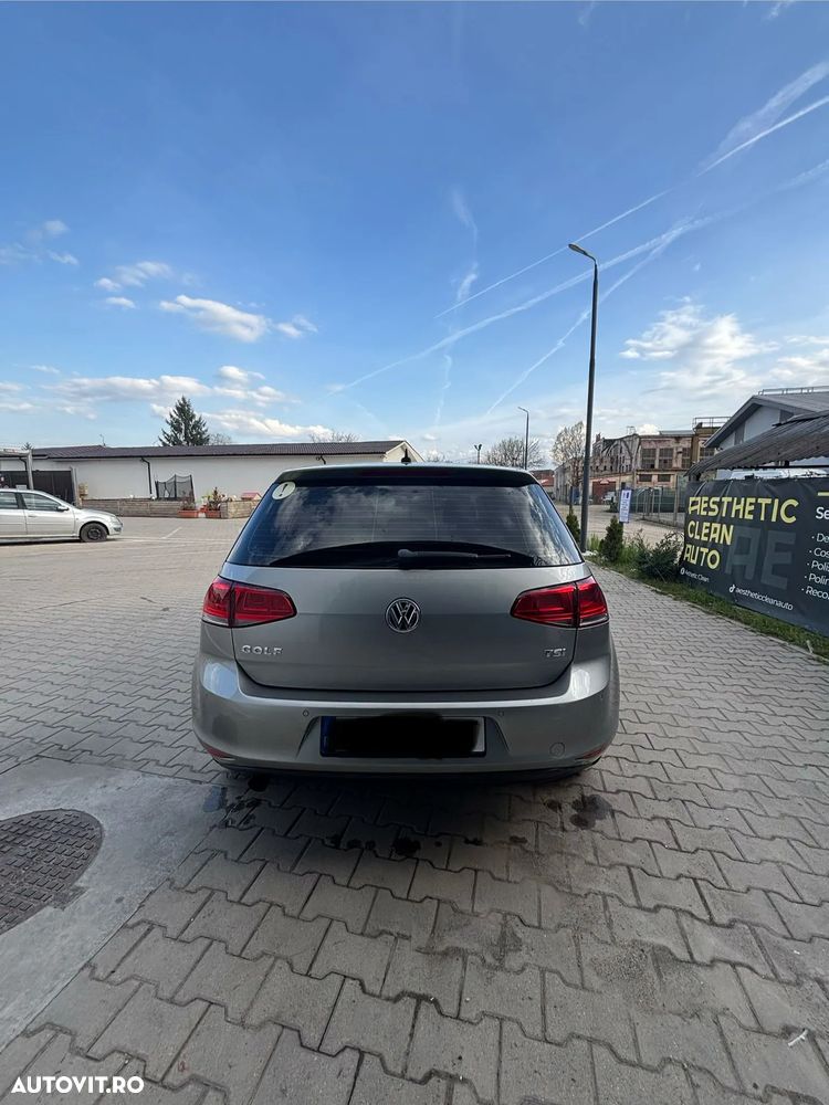 Volkswagen Golf 1.2 TSI Highline BlueMotion Technology - 2