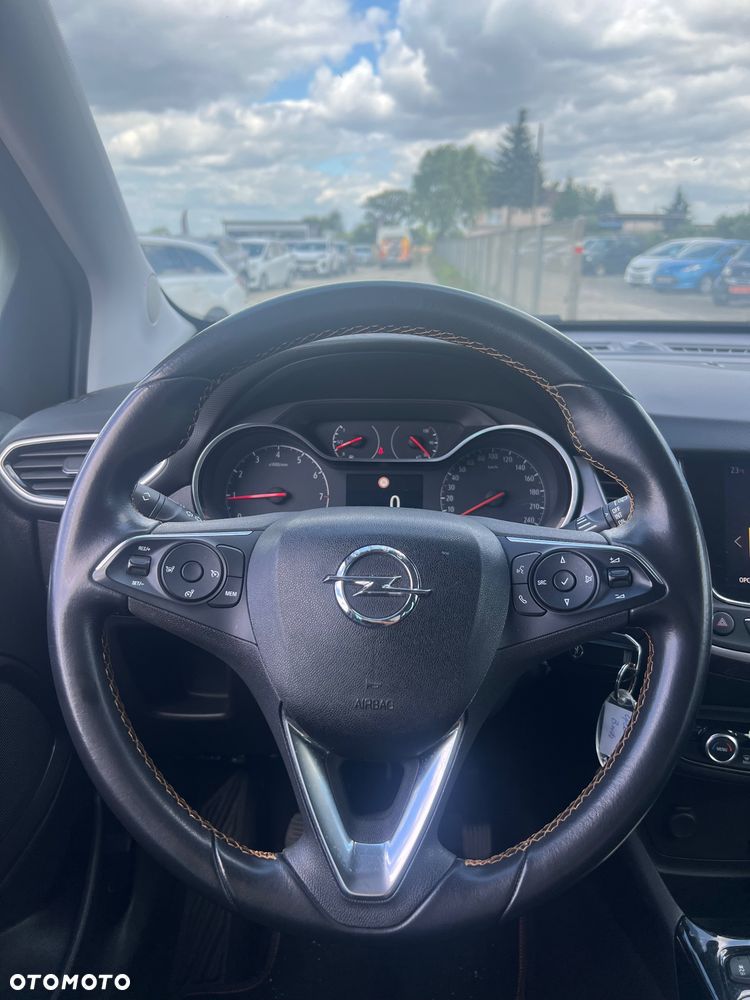 Opel Crossland X 1.2 T Eco Enjoy S&S - 10