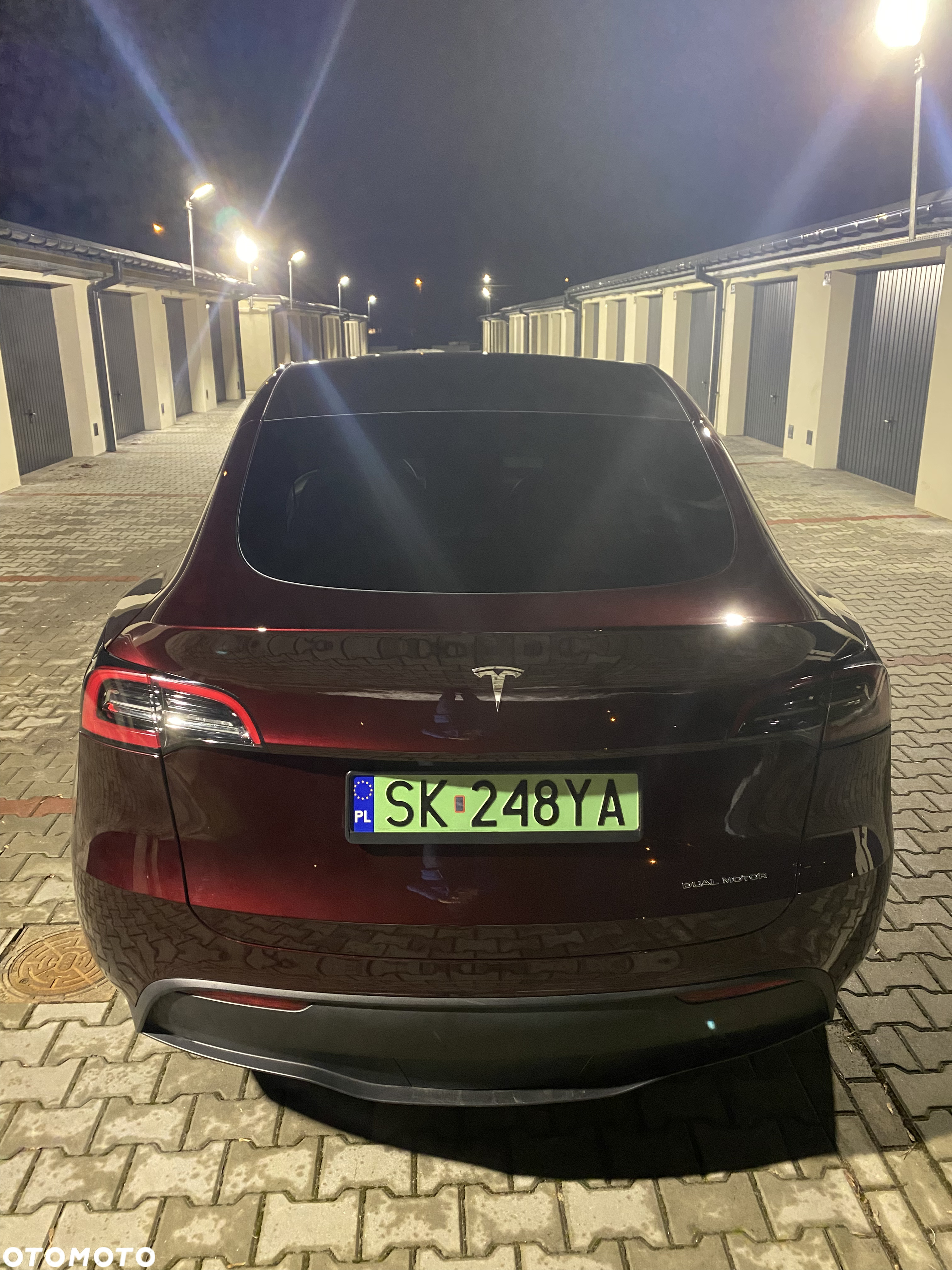 Tesla Y Long Range AWD - 18