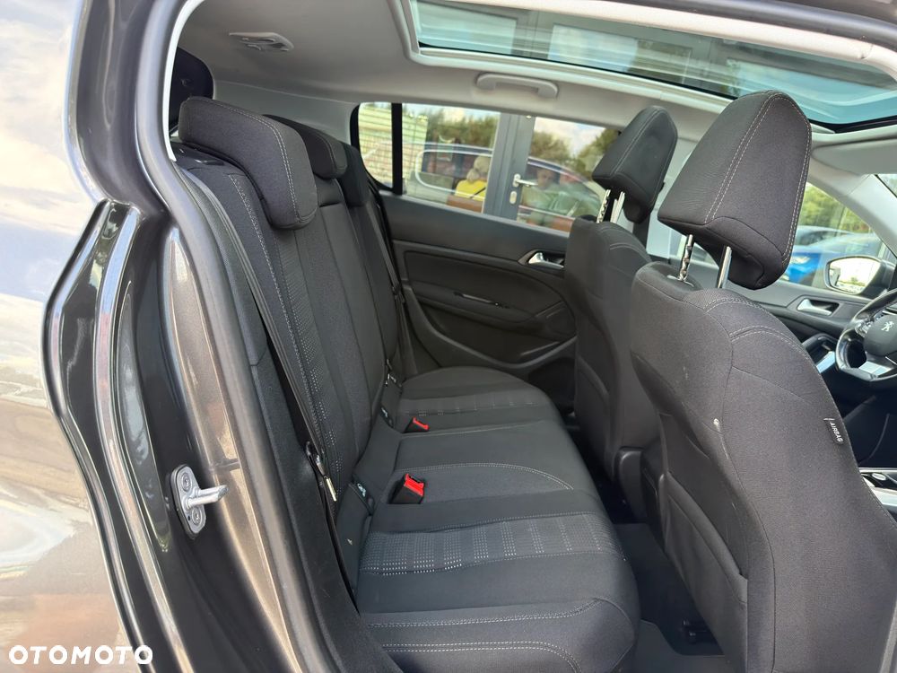 Peugeot 308 1.2 PureTech Allure S&S - 31