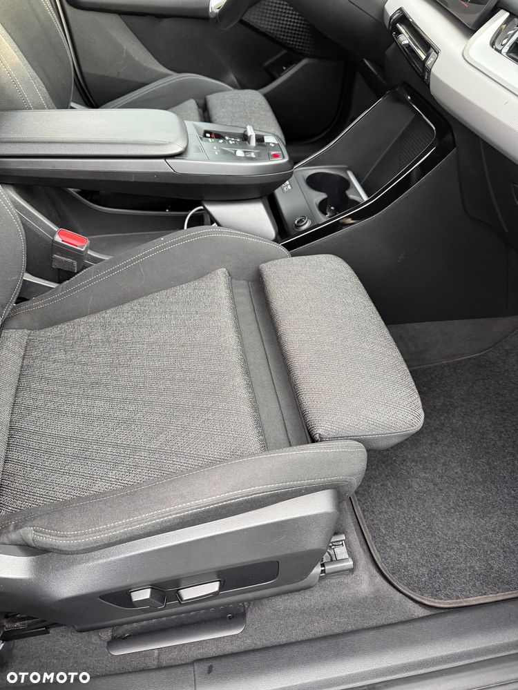 BMW Seria 2 218i - 19