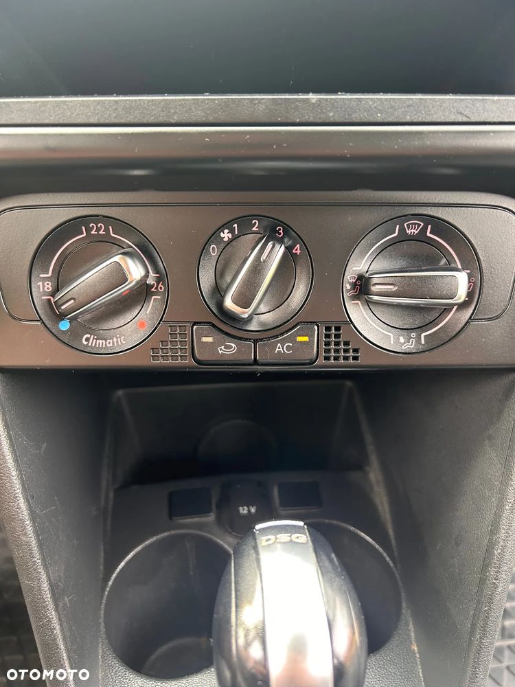 Volkswagen Polo - 22