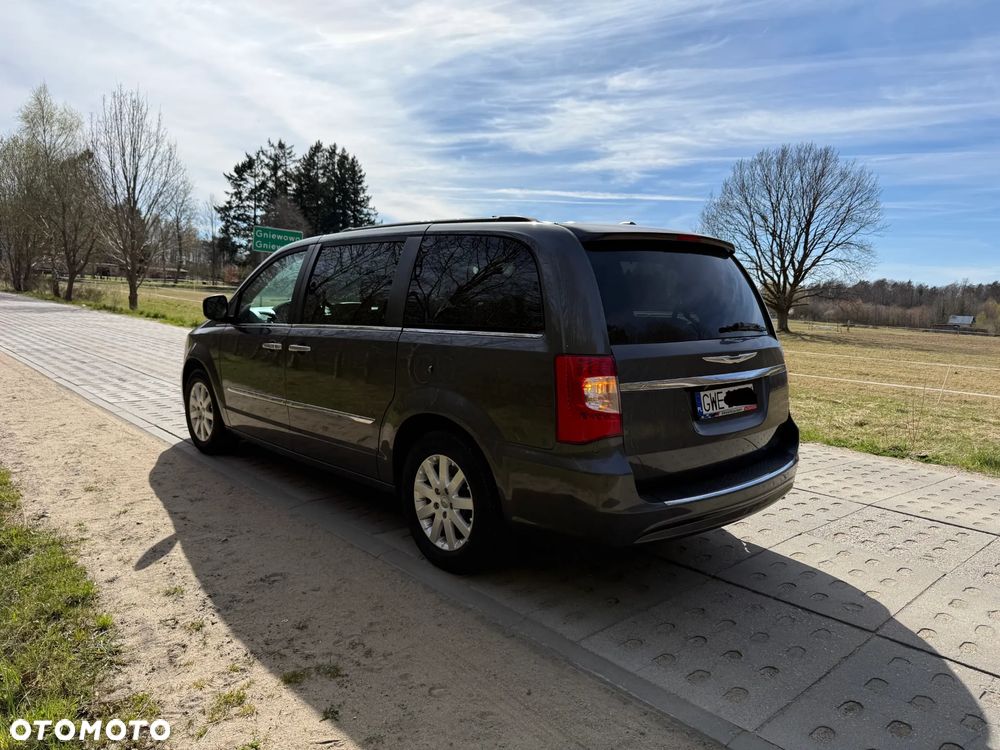 Chrysler Town & Country 3.6 Touring - 7