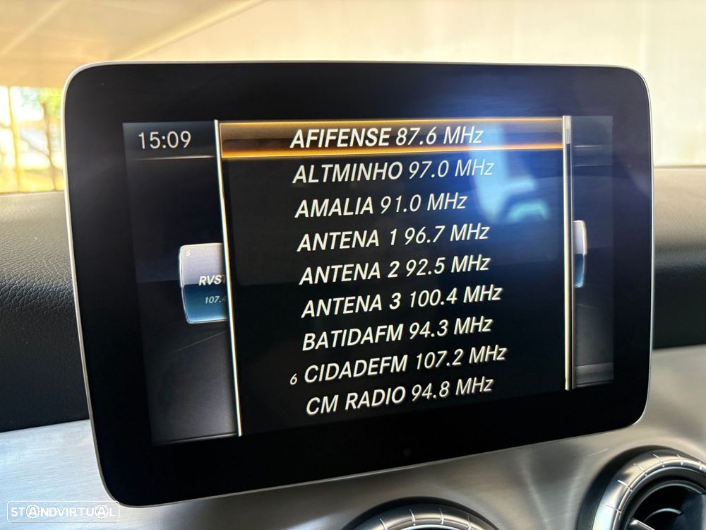 Mercedes-Benz CLA 220 d Shooting Brake AMG Line Aut. - 24