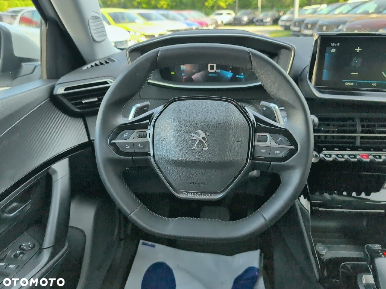 Peugeot 2008 1.2 PureTech Allure Pack S&S EAT8 - 11