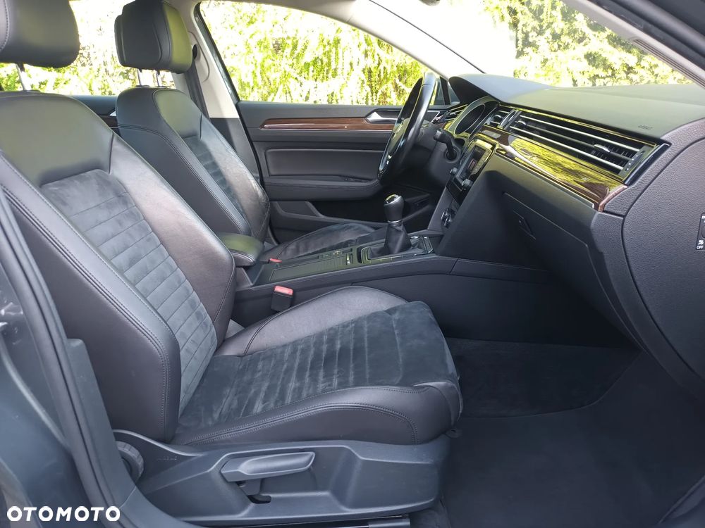 Volkswagen Passat 1.8 TSI BMT Highline - 16