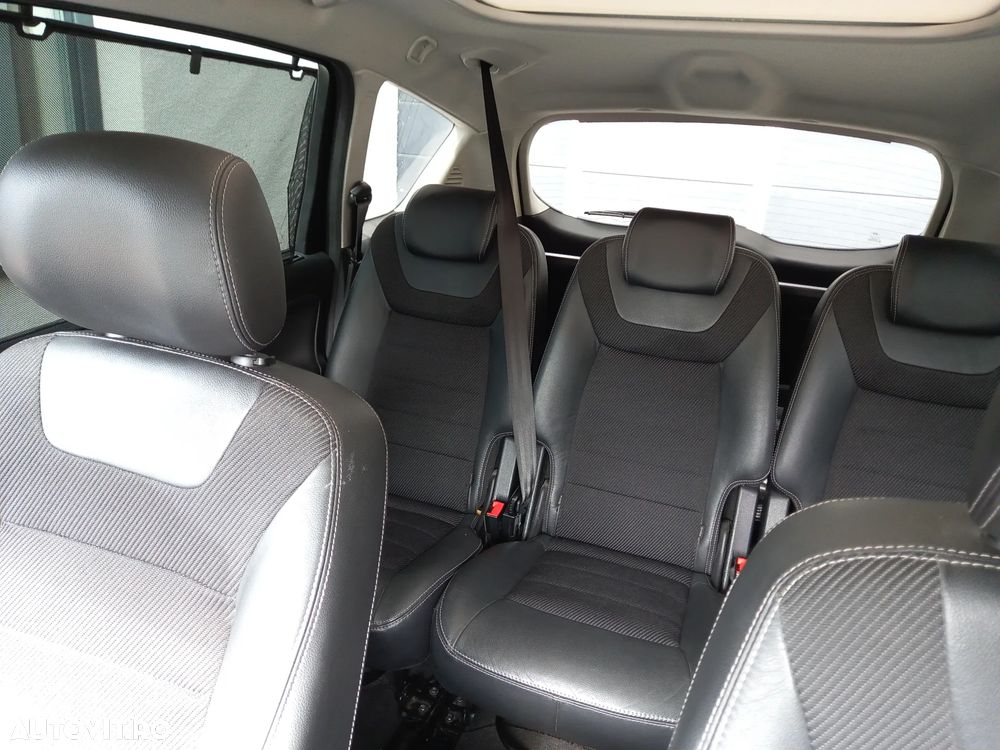 Ford S-Max 2.0 TDCi Titanium - 19