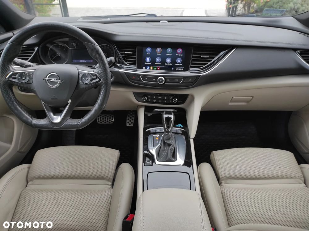 Opel Insignia CT 2.0 CDTI 4x4 Exclusive S&S - 26