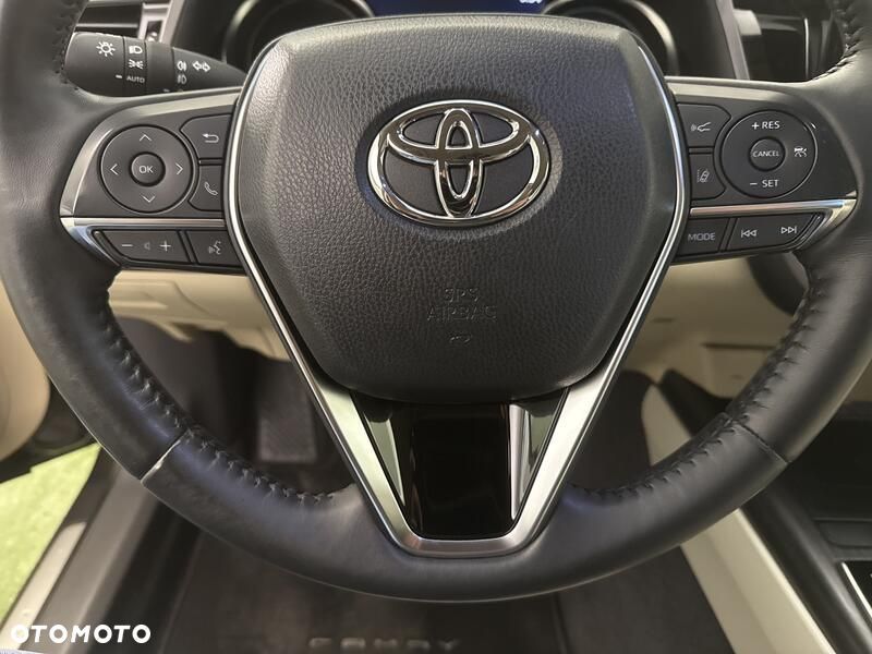 Toyota Camry 2.5 Hybrid Comfort CVT - 14
