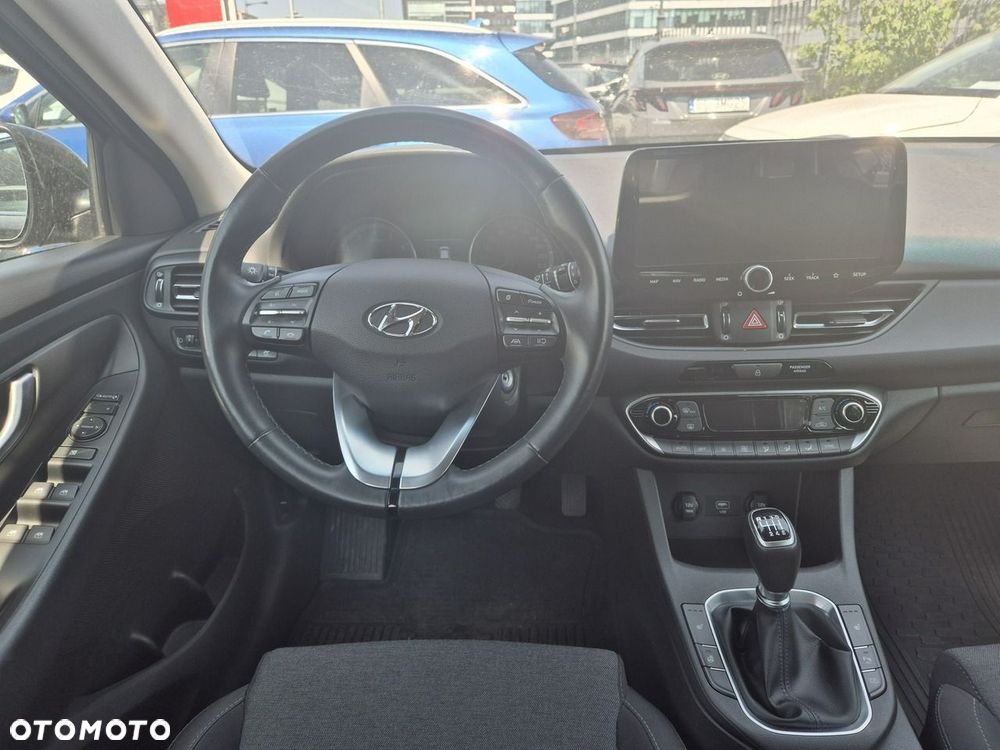 Hyundai i30 - 23
