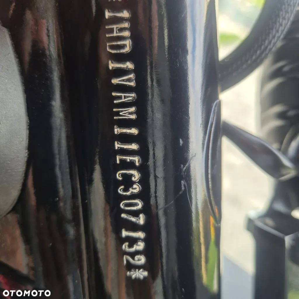 Harley-Davidson Dyna Low Rider - 19