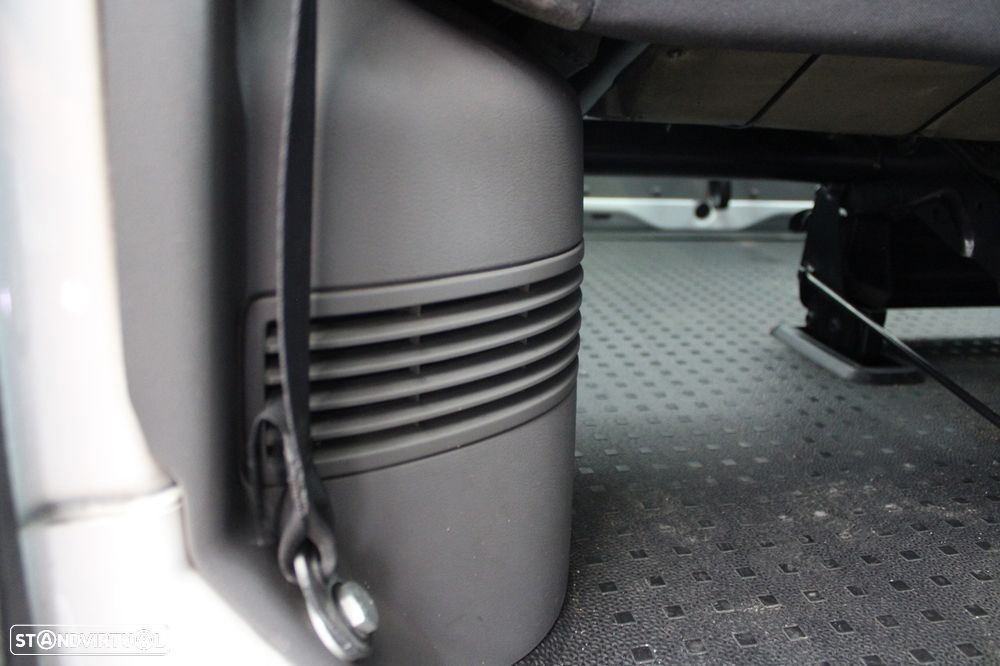 VW Transporter 2.0 TDi Business - 12