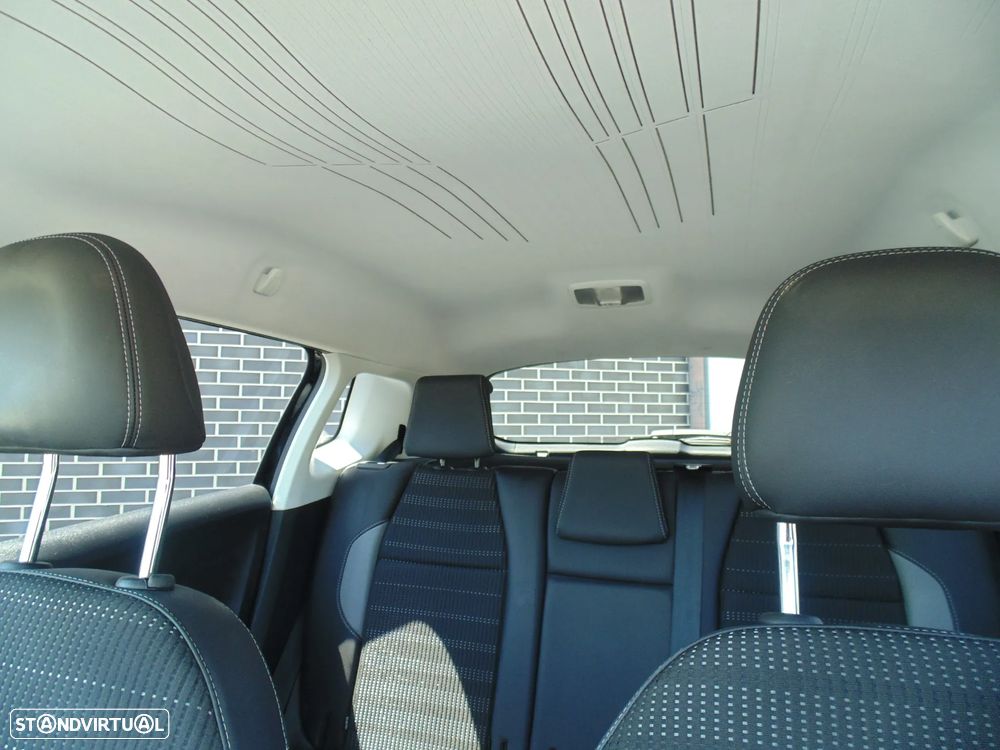 Peugeot 2008 1.6 BlueHDi Allure - 31