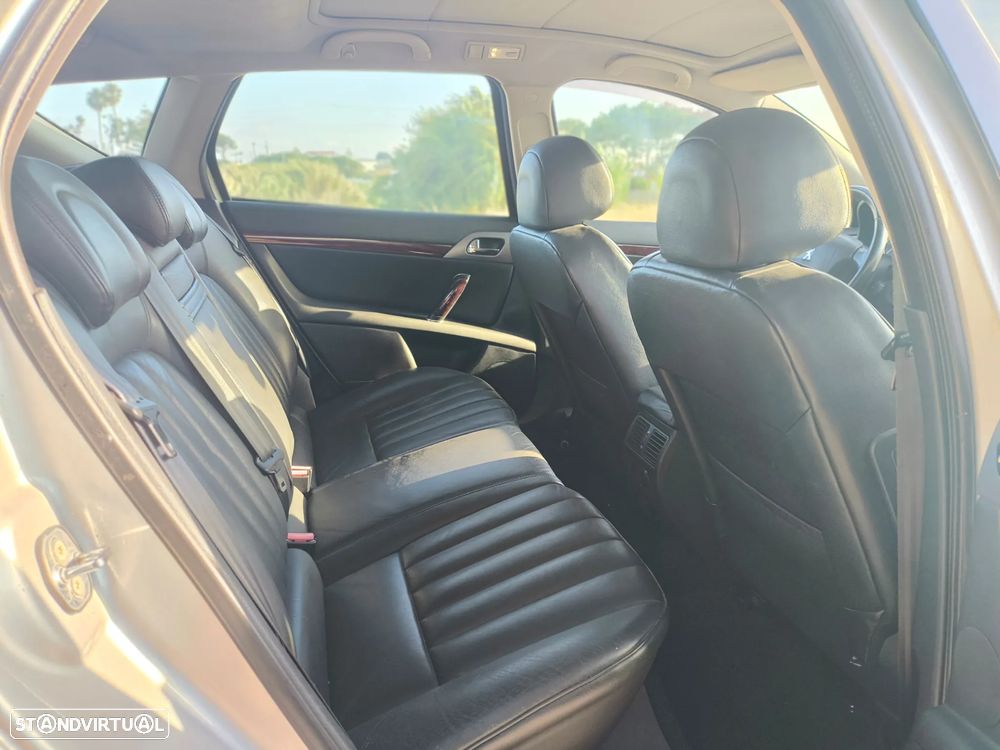 Peugeot 407 SW 2.2 HDi SE Navteq - 6