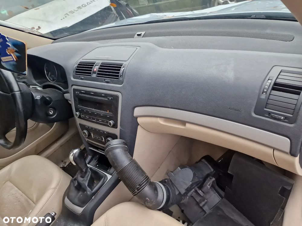 Konsola kokpit komplet skoda octavia II lift orginal - 1
