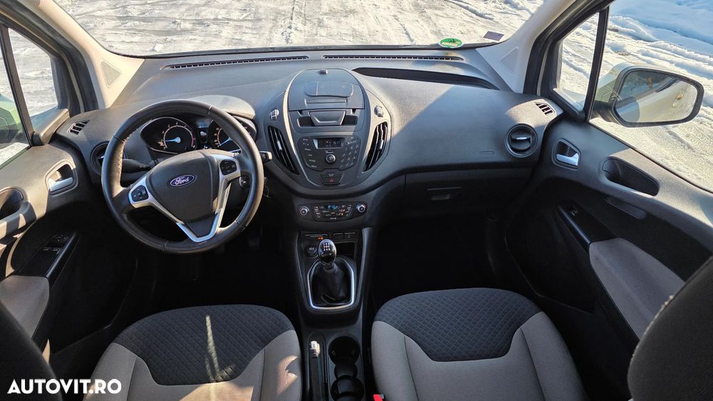 Ford Tourneo Courier 1.0 EcoBoost Titanium - 7
