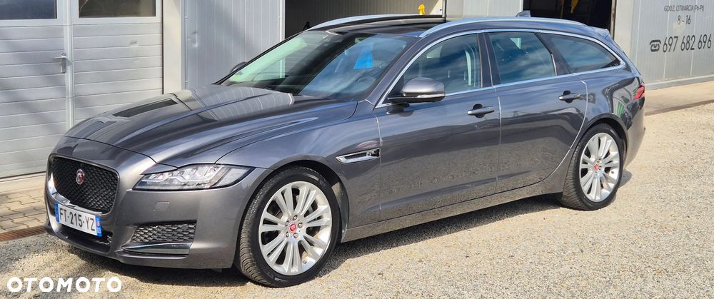 Jaguar XF 2.0 i4D AWD Portfolio - 16