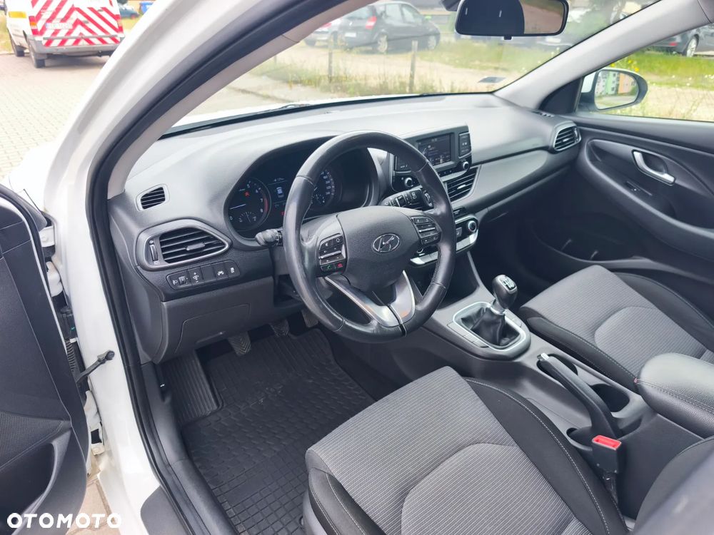 Hyundai i30 1.4 Comfort - 10