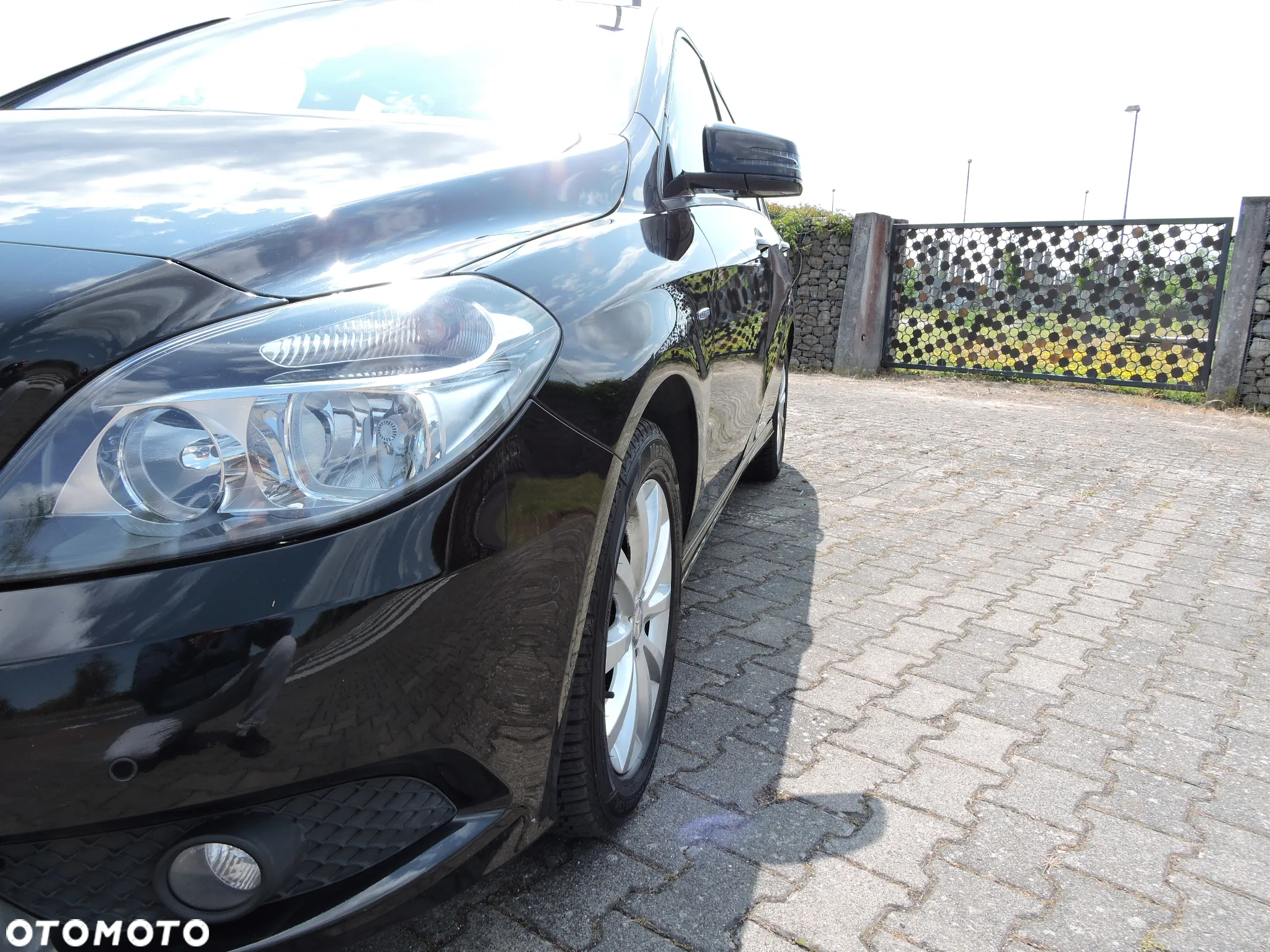 Mercedes-Benz Klasa B 180 CDI (BlueEFFICIENCY) - 32