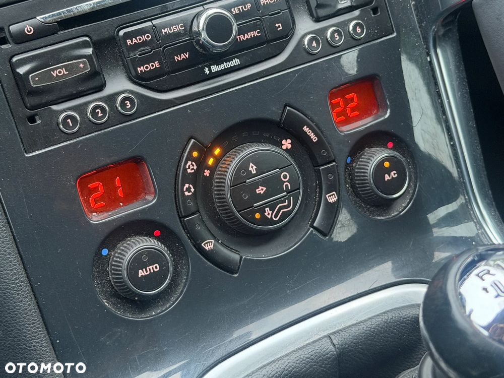 Peugeot 3008 - 16
