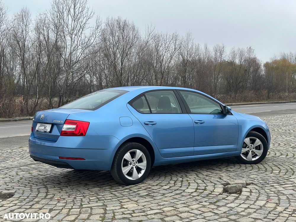 Skoda Octavia - 3
