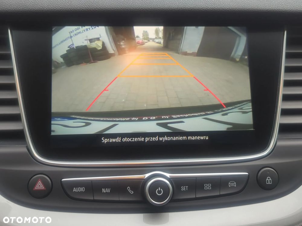 Opel Grandland X 1.2 T GPF Innovation S&S - 36