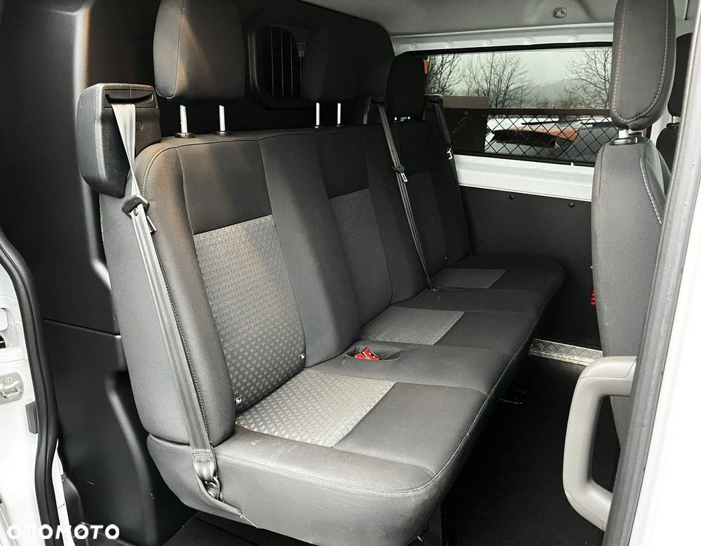 Ford Custom - 28