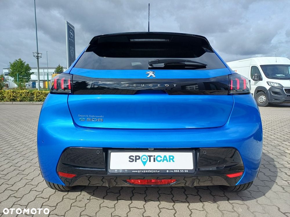 Peugeot 208 - 5