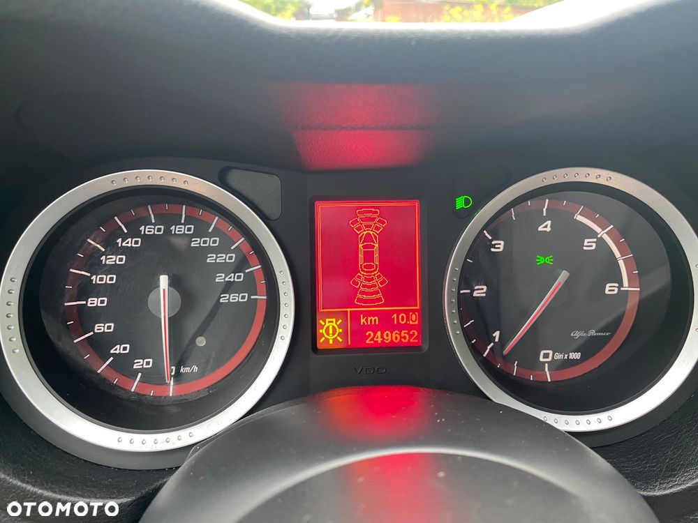 Alfa Romeo 159 2.0JTDM Sport Plus - 25