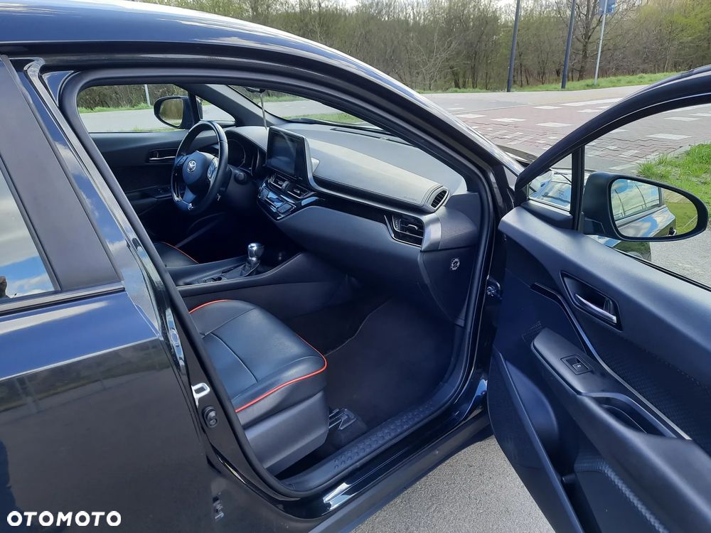 Toyota C-HR - 13