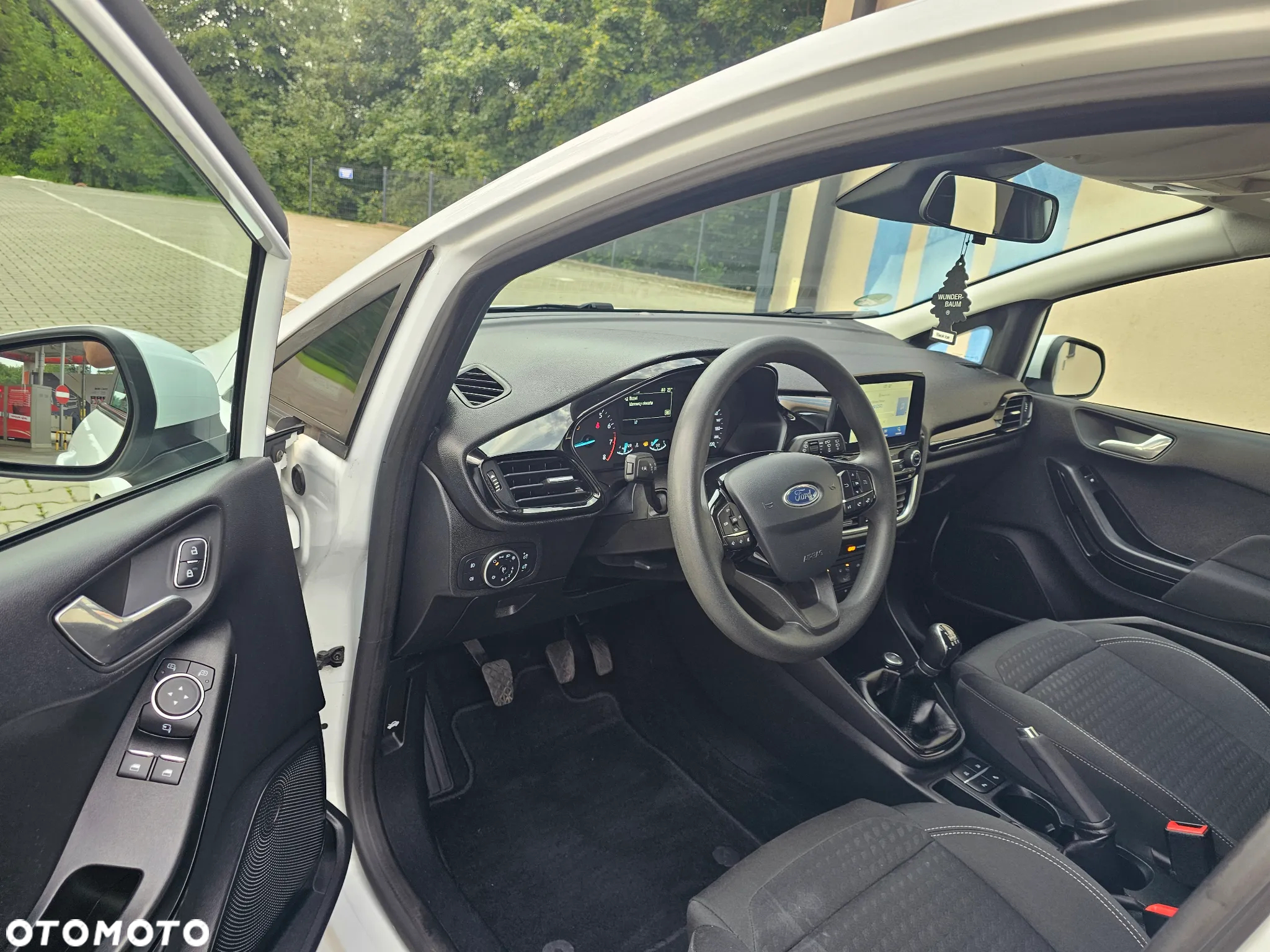 Ford Fiesta 1.1 COOL&CONNECT - 11